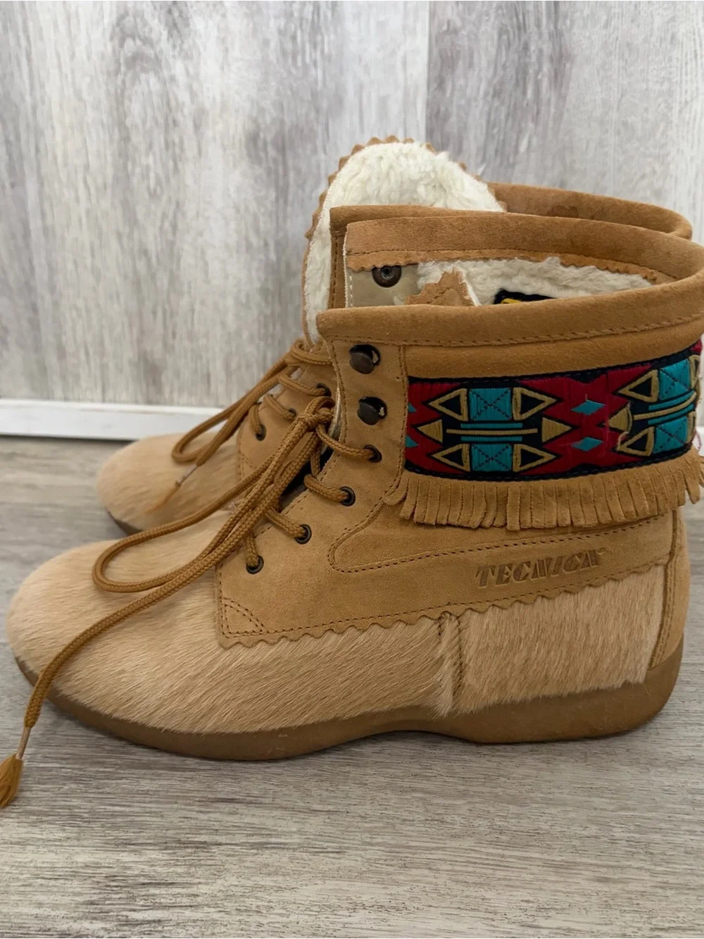 Vintage Tecnica Boots Womens Size 38 Tan Shearling Suede Aztec Southwestern